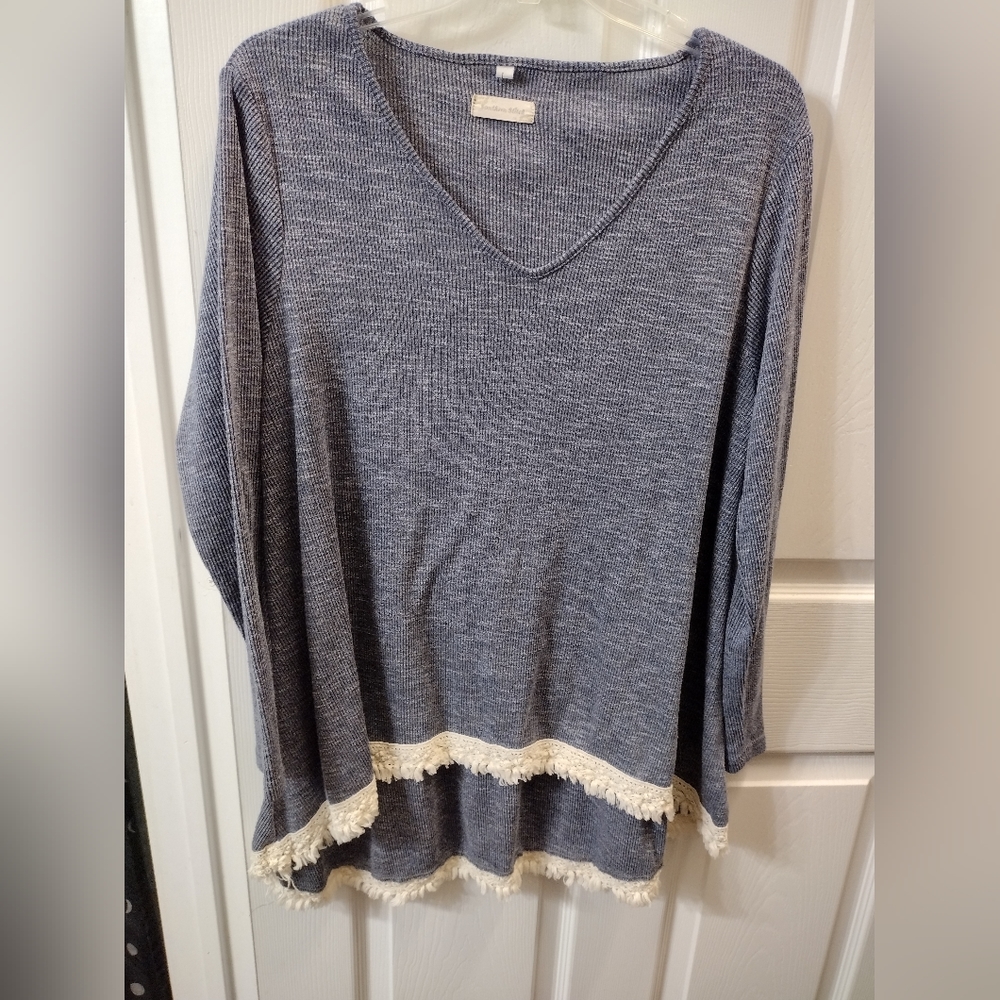 Cute flowy top
